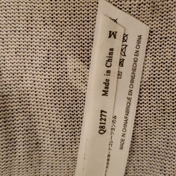 🌶REDUCED🌶FLORA NIKROOZ 2pc dreamy sweater sleepwear set in gray and white - Picture 11 of 16